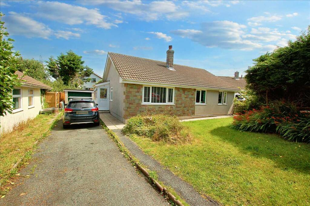 Main image of property: 33 Cricket Grove, Hundleton