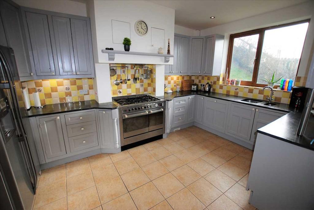 7 bedroom detached house for sale in The Powder House, Richmond Road