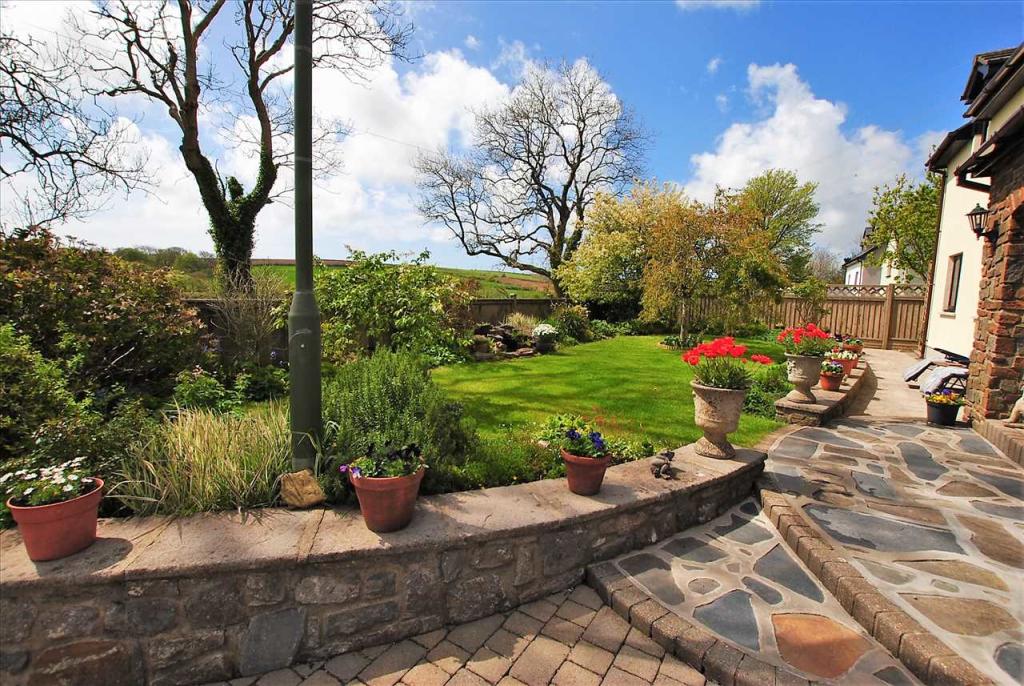 5 bedroom detached house for sale in Touchwood, Lower Lamphey Road