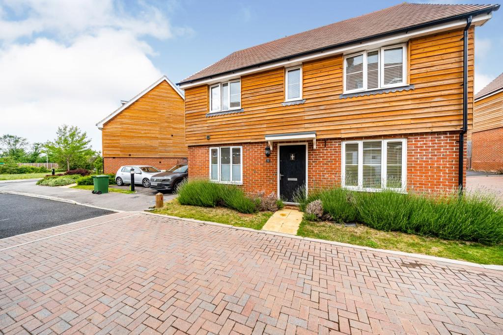 5 bedroom detached house for sale in Queenstock Lane, Buxted, Uckfield