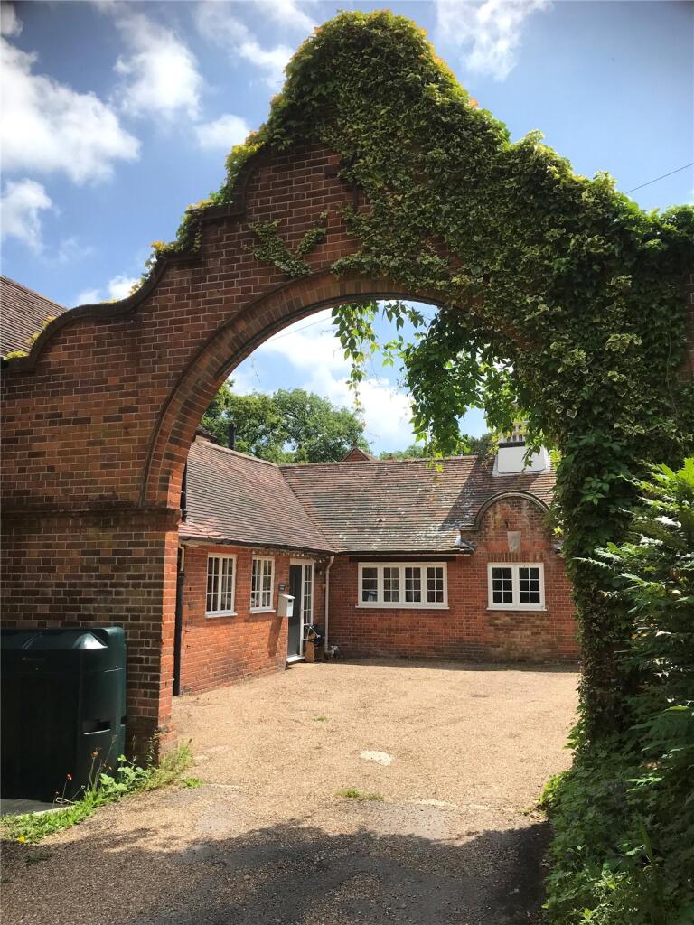 Main image of property: London Road, Hurst Green, Etchingham, East Sussex, TN19