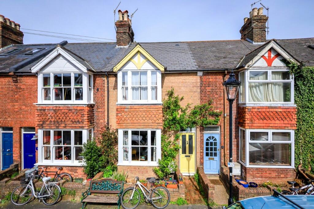 3 bedroom terraced house for sale in Morris Road, Lewes, BN7