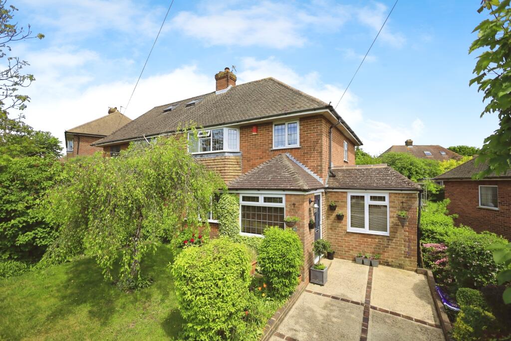 3 bedroom semidetached house for sale in Fitzjohns Road, LEWES, East