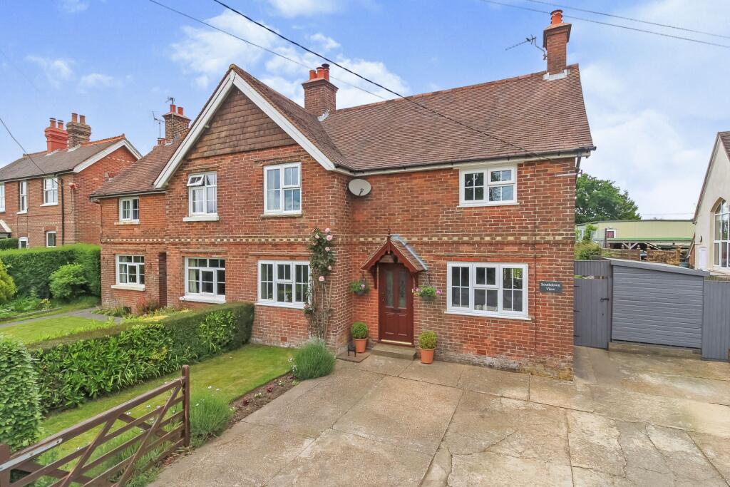 3 bedroom semidetached house for sale in Town, Heathfield