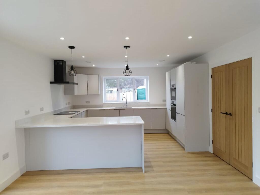 Additional property image - The Drive, Hailsham, East Sussex, BN27
