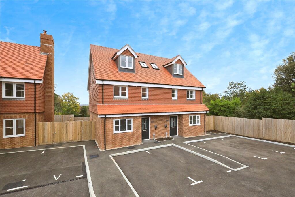 Main image of property: Heathfield Road, Burwash Common, Etchingham, East Sussex, TN19
