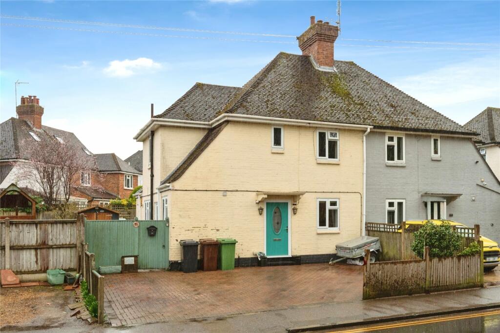 3 bedroom semi-detached house for sale in Forest Road, Tunbridge Wells, Kent, TN2