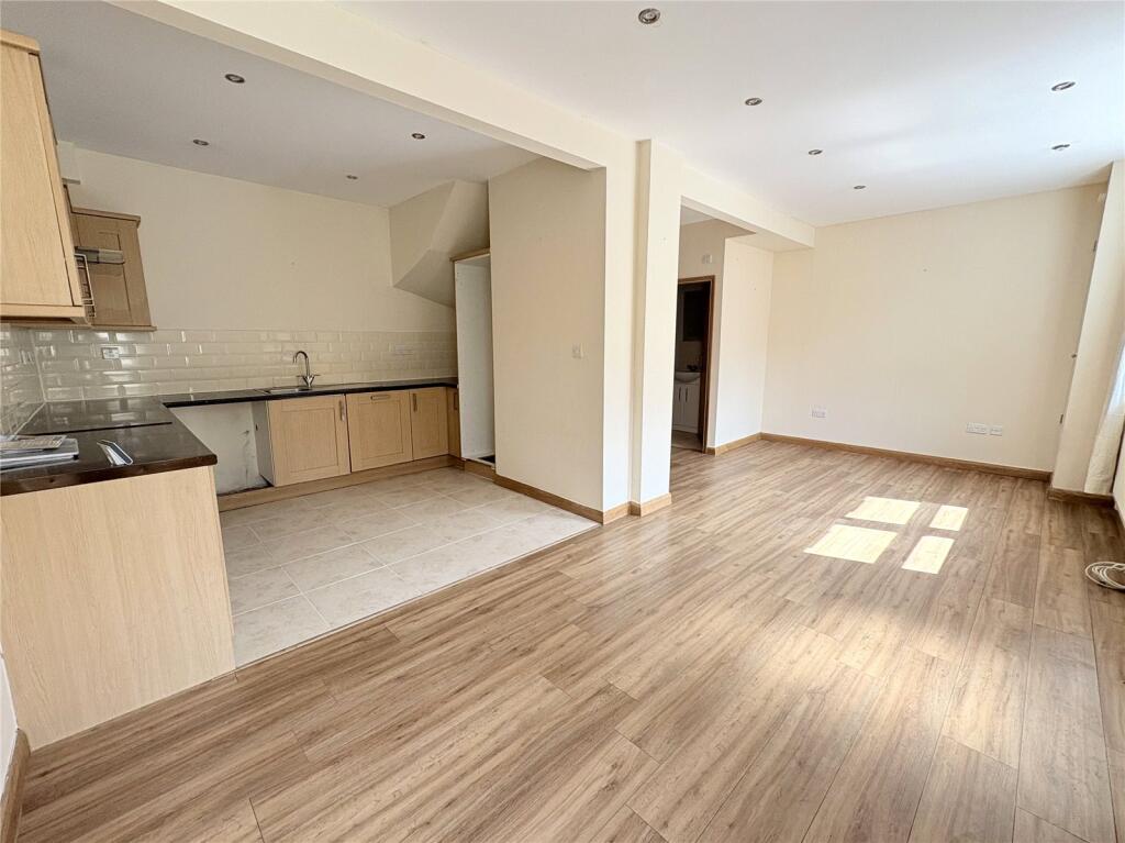 Main image of property: Broadwater Lane, Tunbridge Wells, Kent, TN2