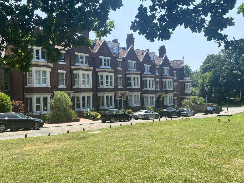 Main image of property: London Road, Tunbridge Wells, Kent, TN1