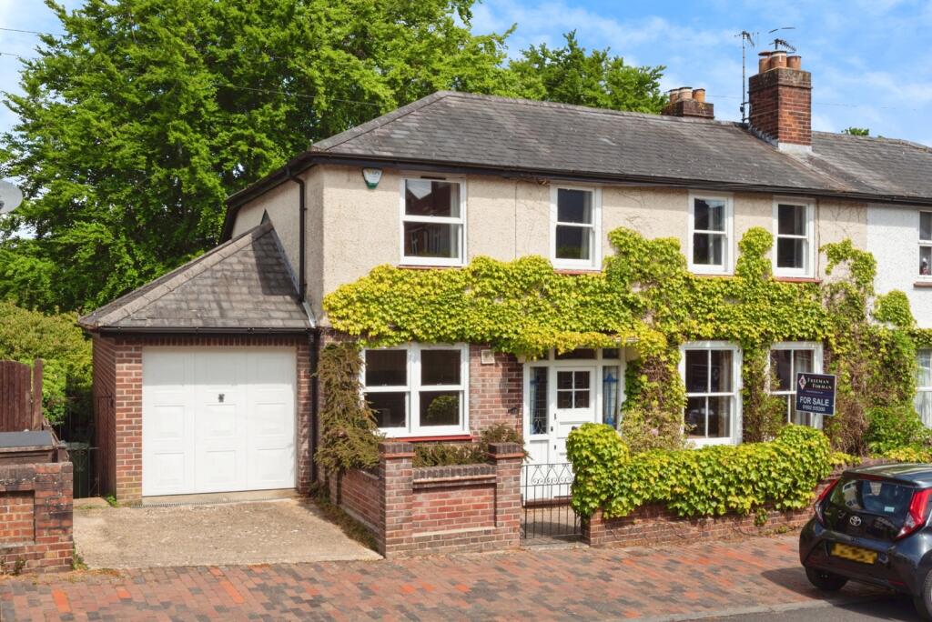 Main image of property: Hopwood Gardens, Tunbridge Wells, Kent, TN4