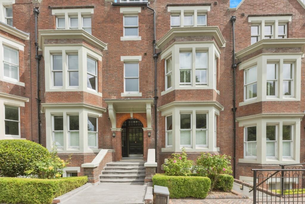 Main image of property: London Road, Tunbridge Wells, Kent, TN1