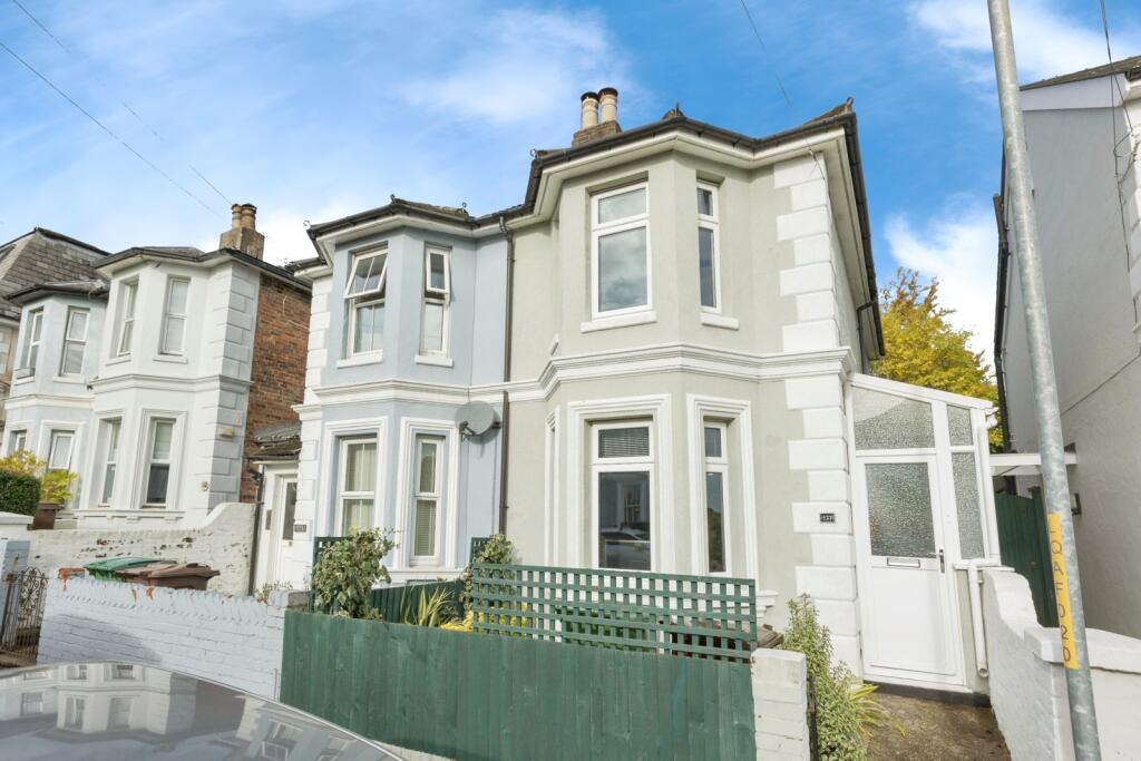 Main image of property: Queens Road, Tunbridge Wells, Kent, TN4
