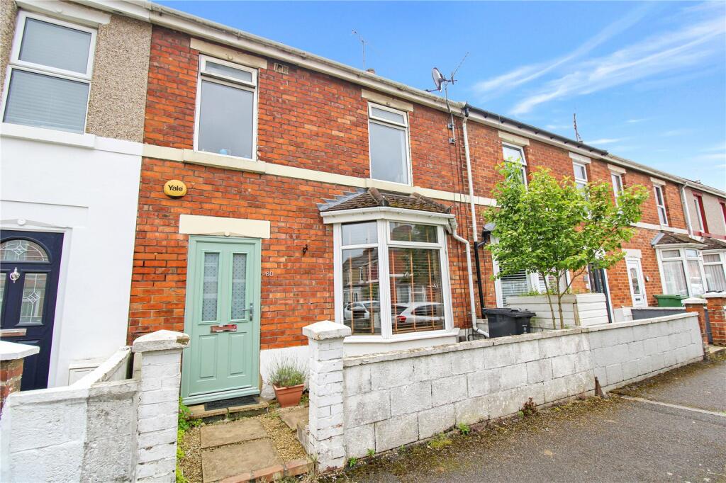 3 bedroom terraced house for sale in Norman Road, Gorse Hill, Swindon, SN2