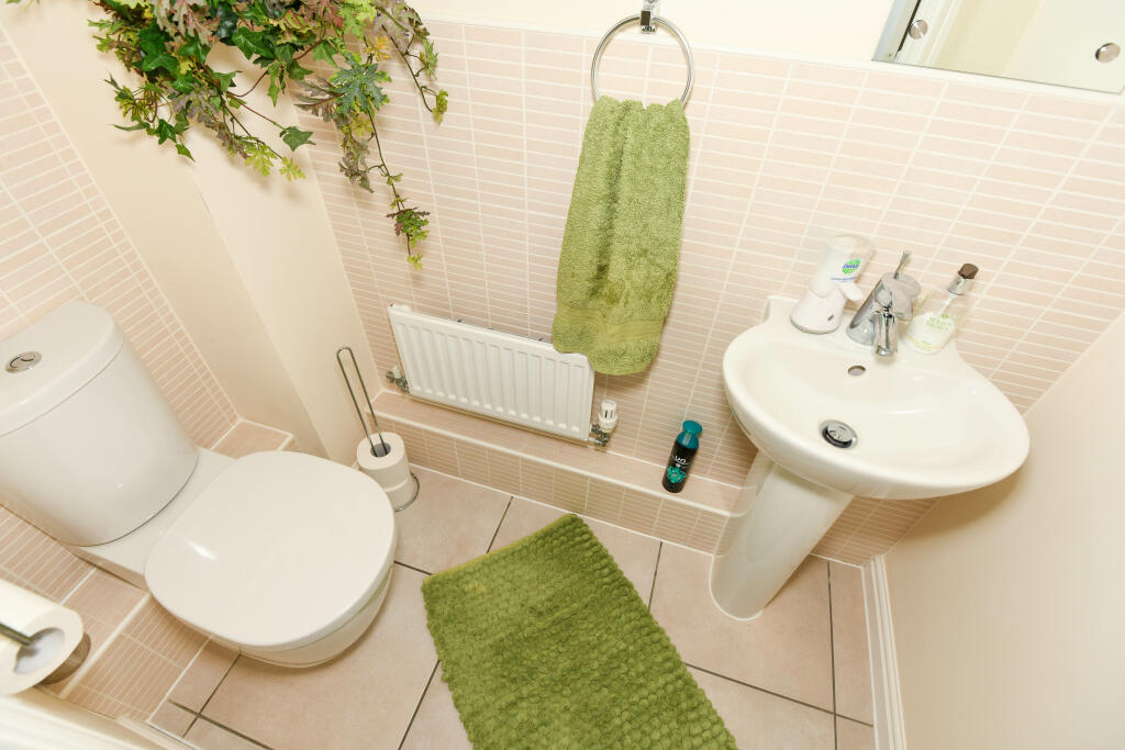 Additional property image - Pontefract Avenue, Castlemead