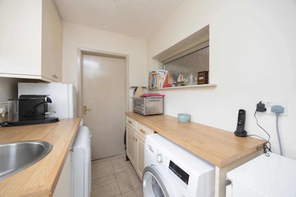 Additional property image - The Hunt Close, Semington