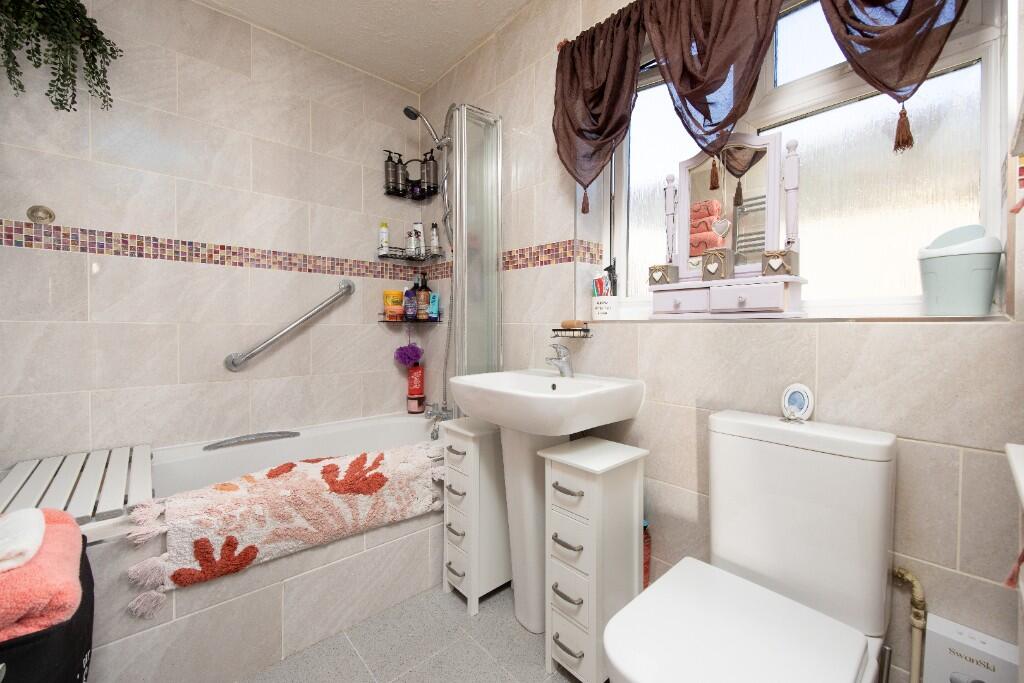 Additional property image - Pyatts Corner, Keevil