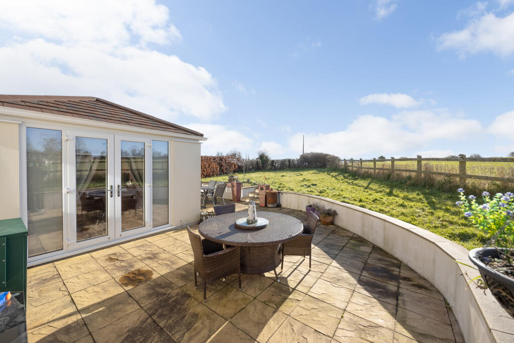 Additional property image - Pyatts Corner, Keevil