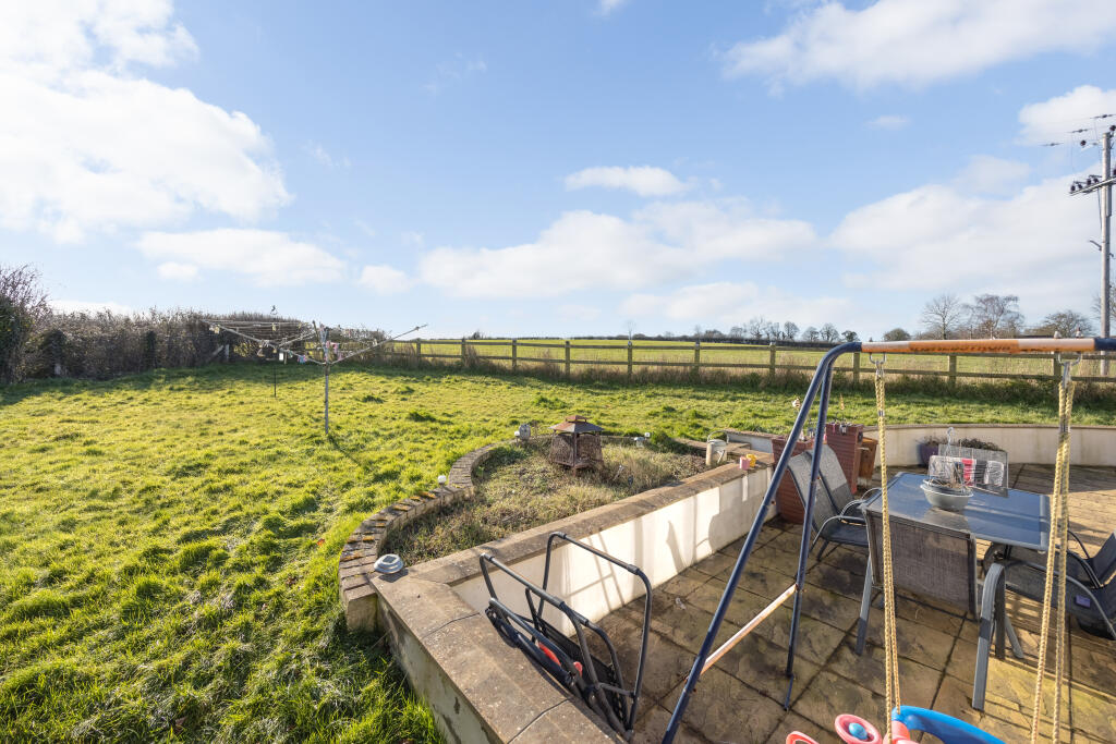 Additional property image - Pyatts Corner, Keevil