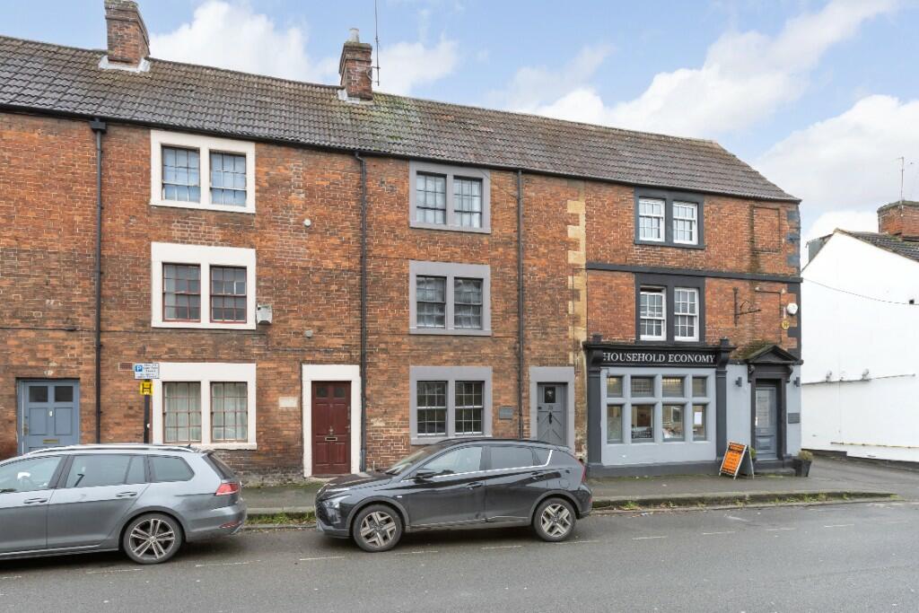 3 bedroom town house for sale in Newtown, Trowbridge NO CHAIN, BA14