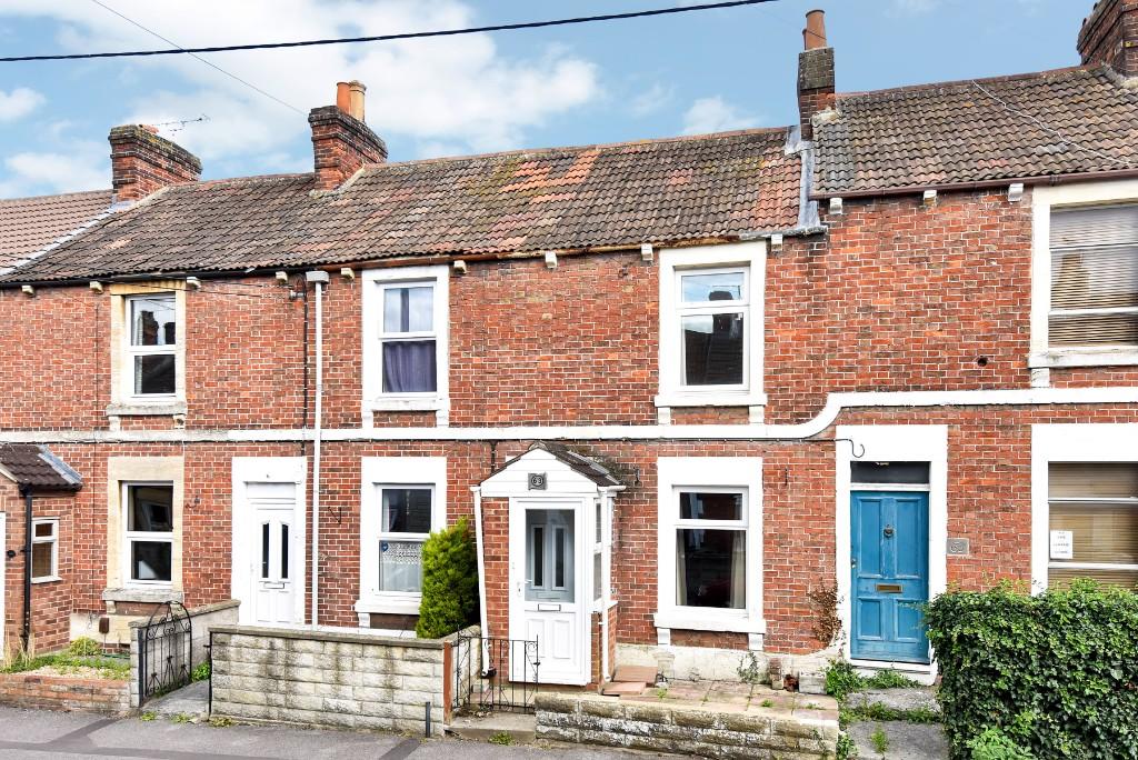 2 bedroom terraced house for sale in Ashton Street, Trowbridge, BA14