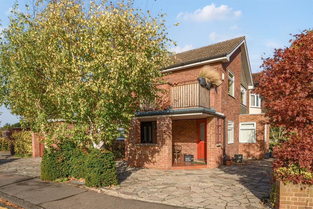 Main image of property: Baker Street, Enfield