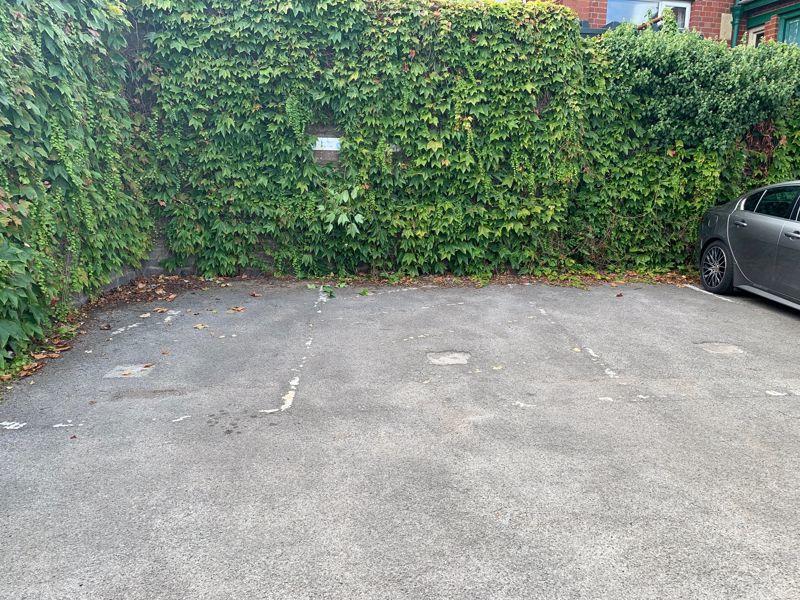 Commercial property for rent in Wells Road, Radstock, BA3