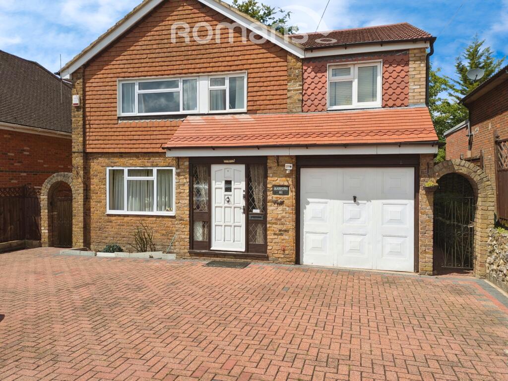 4 bedroom detached house for rent in Hamilton Road, High HP13
