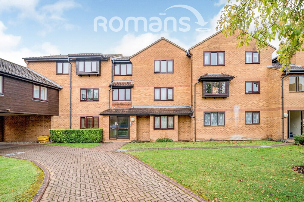 Main image of property: Knaves Hollow, Wooburn Moor, High Wycombe, HP10