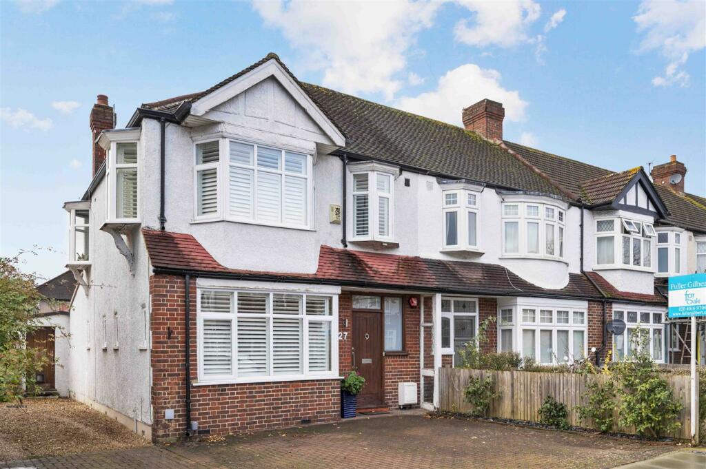 3 bedroom house for sale in Westway, Raynes Park, SW20