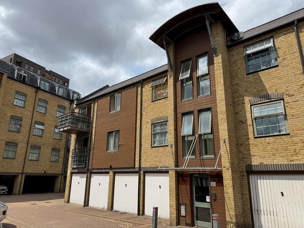 Main image of property: Abbey Road, Barking