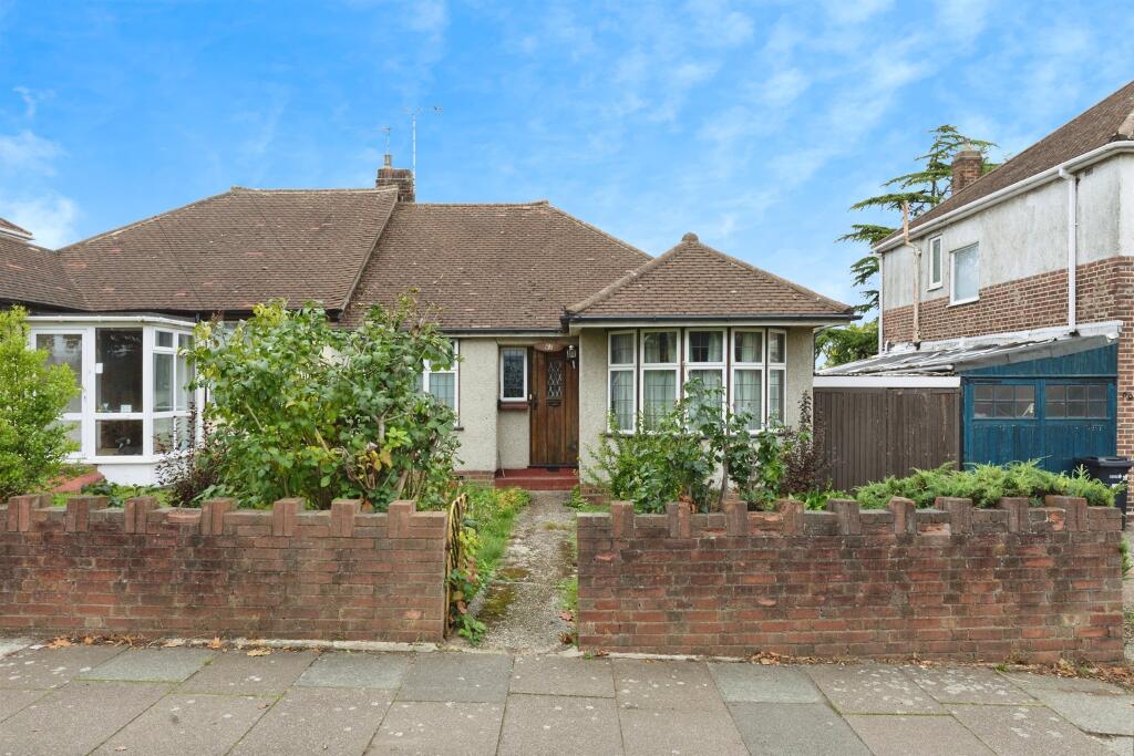 3 bedroom semi-detached bungalow