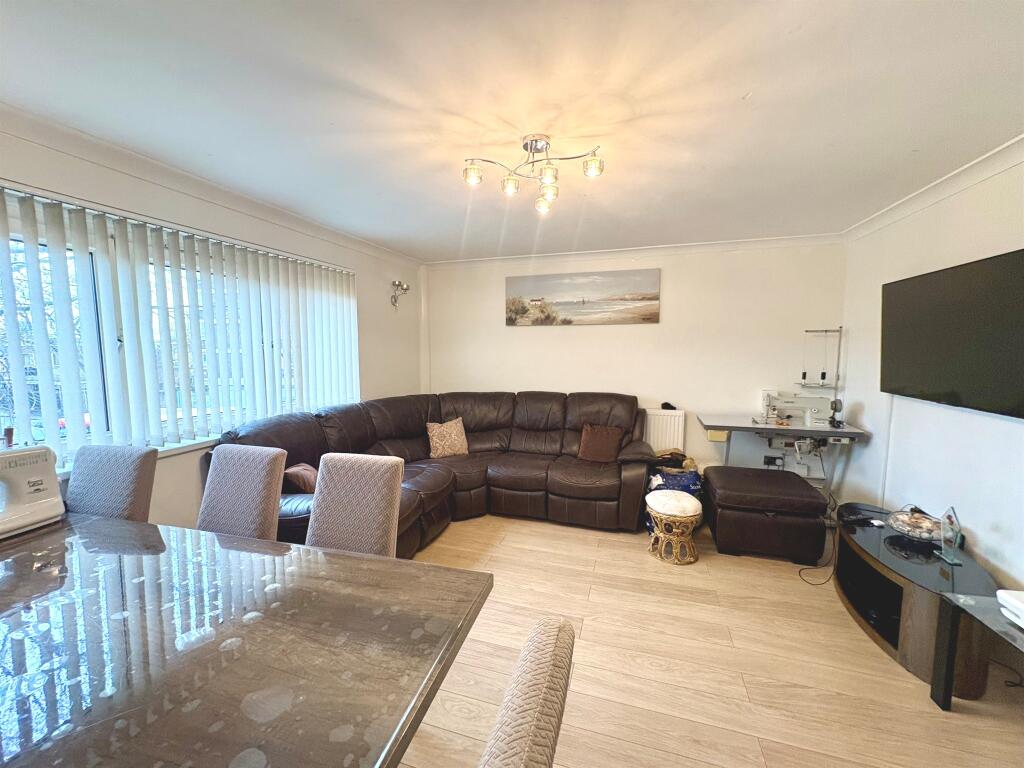 Main image of property: High Street, London