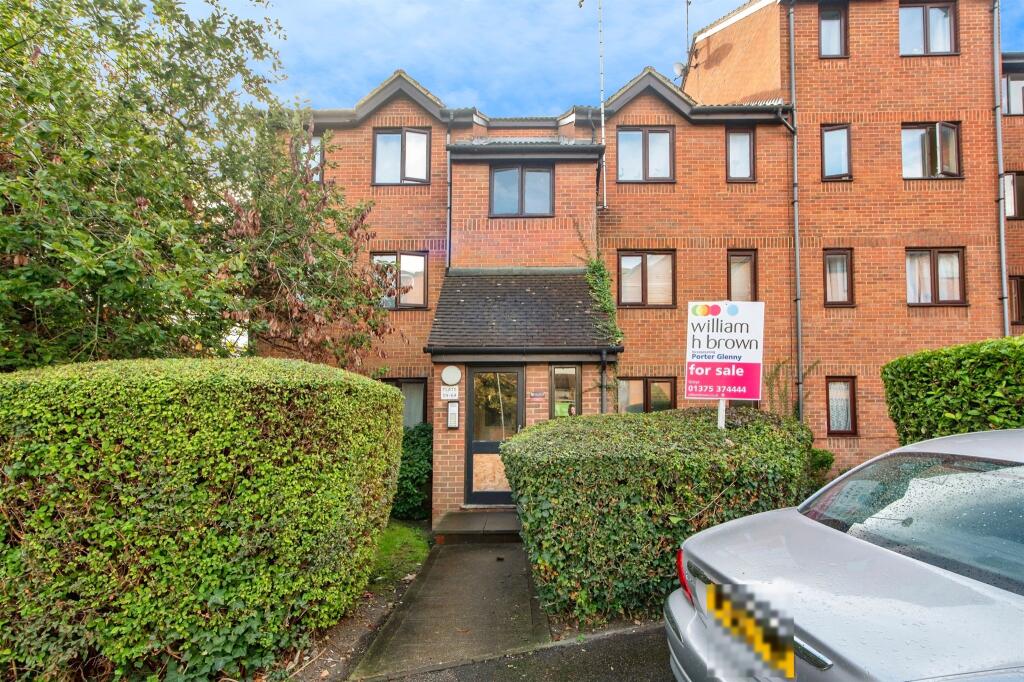 Main image of property: Porter Close, Grays