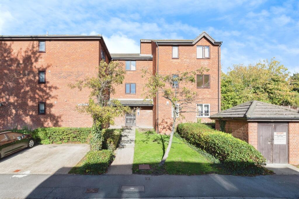 Main image of property: Linnet Way, Purfleet-On-Thames