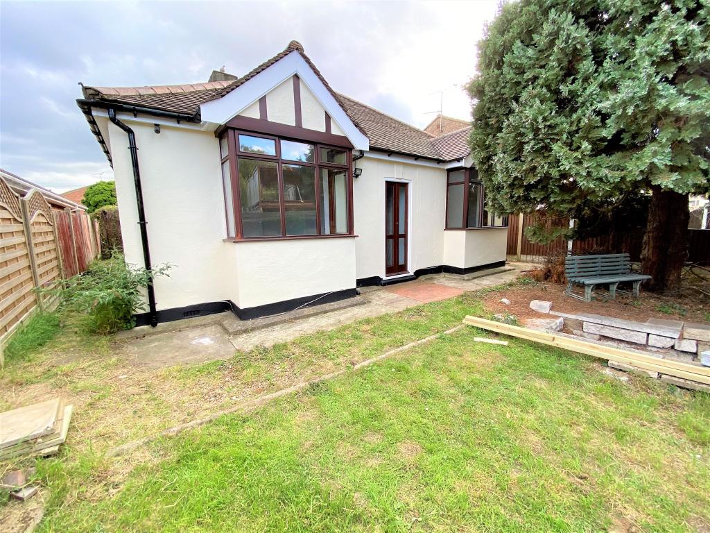 4 bedroom detached bungalow for sale in Cherry Tree Close, Grays, RM17