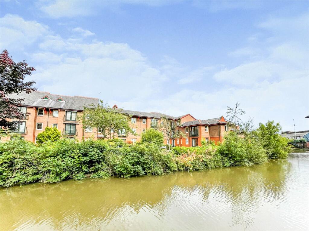 2 bedroom retirement property for sale in Waterside View, Chester, Cheshire, CH1