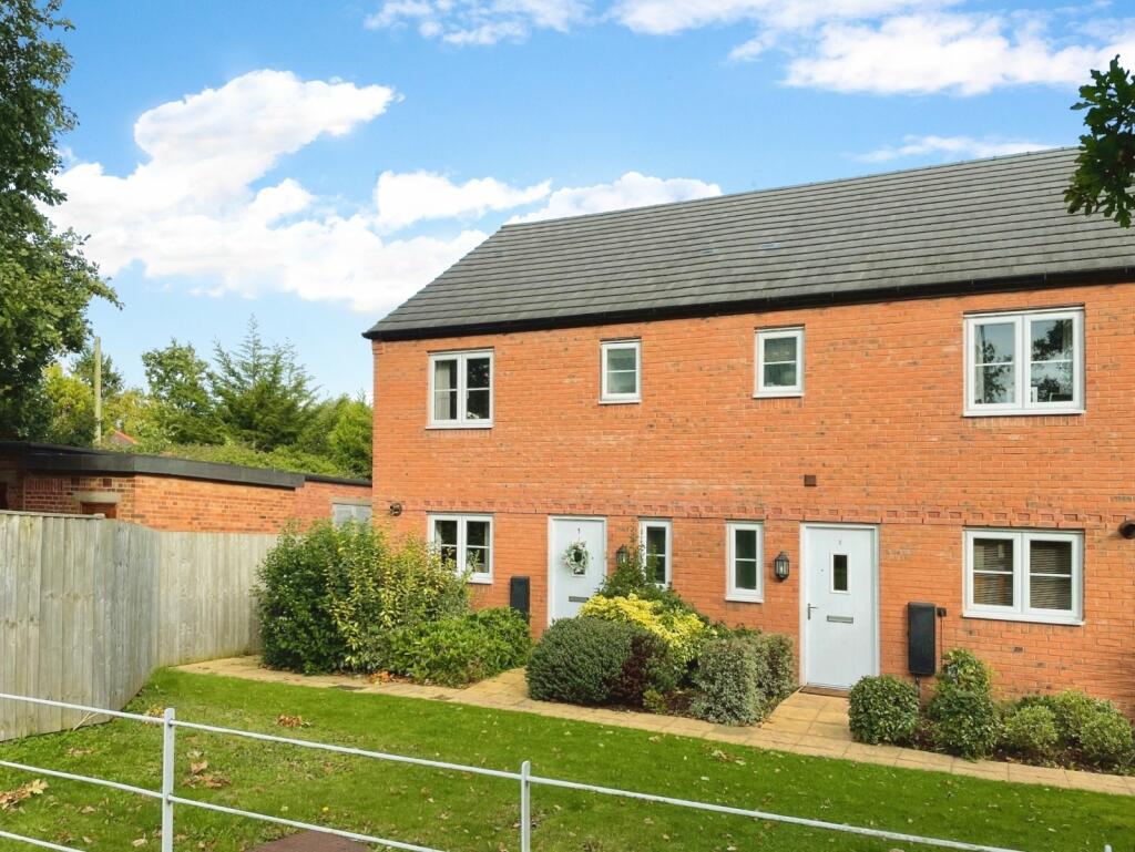 3 bedroom terraced house for sale in Highlander Road, Saighton, Chester