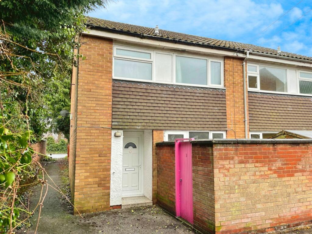 3 bedroom end of terrace house for sale in Dolphin Court, Chester, CH4