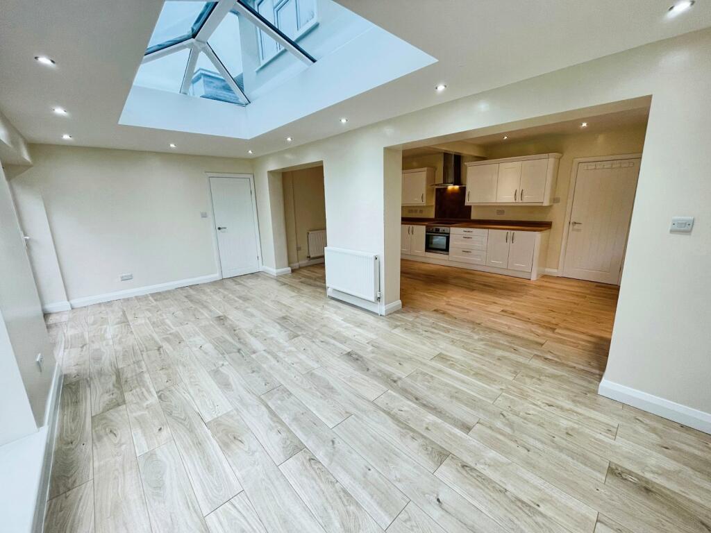 Additional property image - Queensway, Chester, Cheshire, CH2