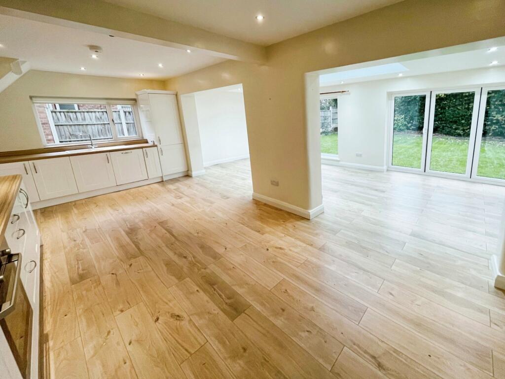 Additional property image - Queensway, Chester, Cheshire, CH2