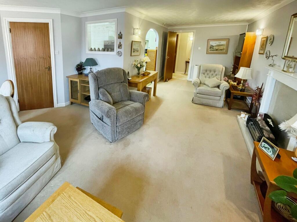 Additional property image - Queens Park House, Queens Park View, Chester, Cheshire, CH4