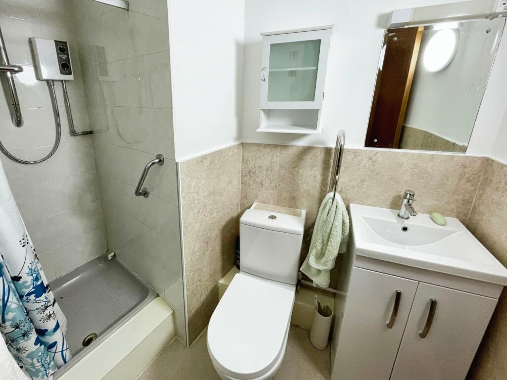 Additional property image - Queens Park House, Queens Park View, Chester, Cheshire, CH4
