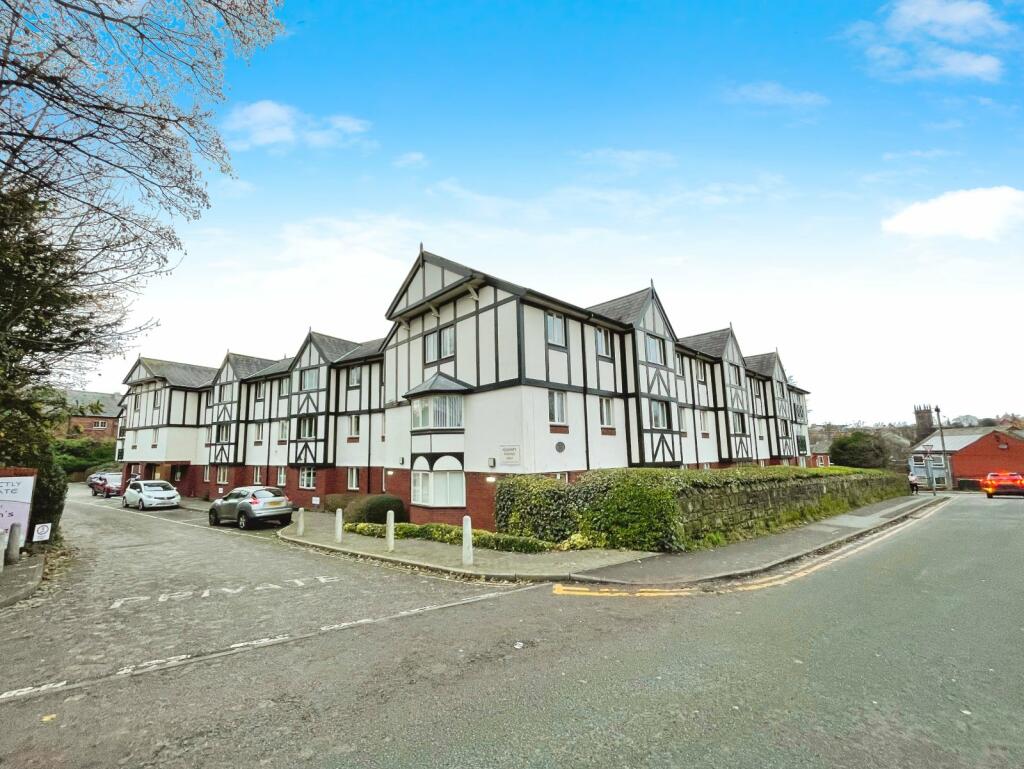 Additional property image - Queens Park House, Queens Park View, Chester, Cheshire, CH4