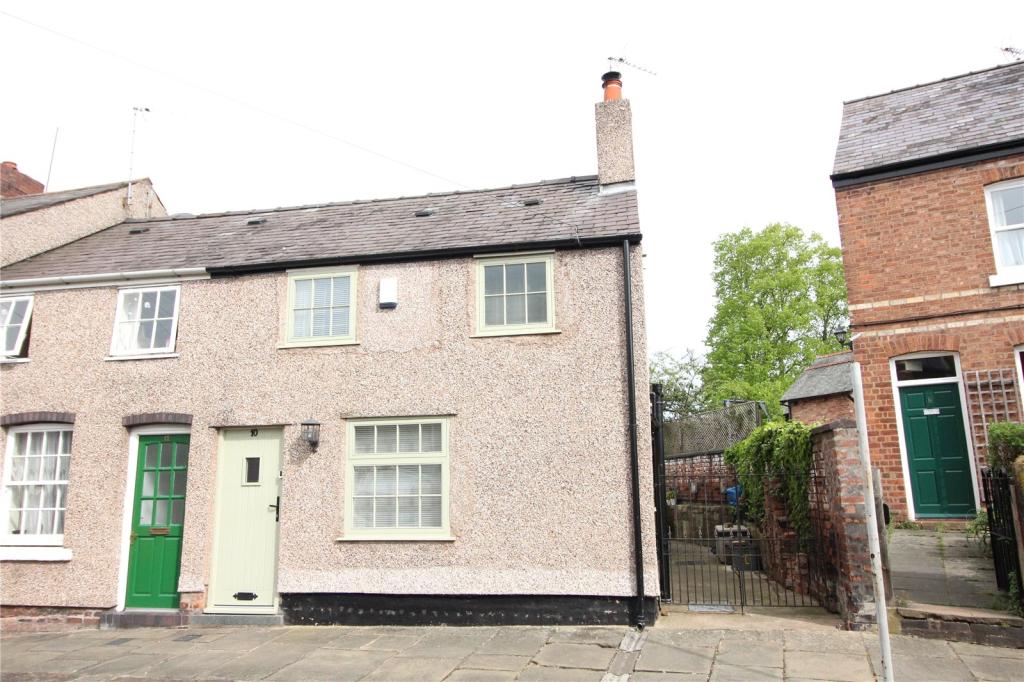 2 bedroom end of terrace house for sale in Greenway Street, Handbridge