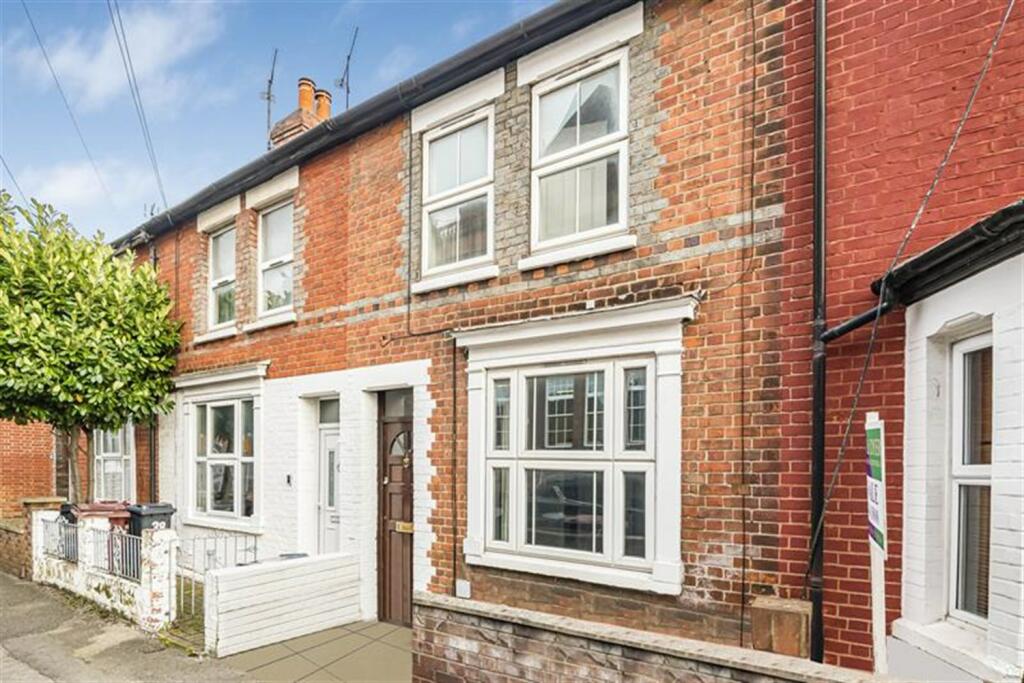 3 bedroom terraced house for sale in Swansea Road, Reading, RG1