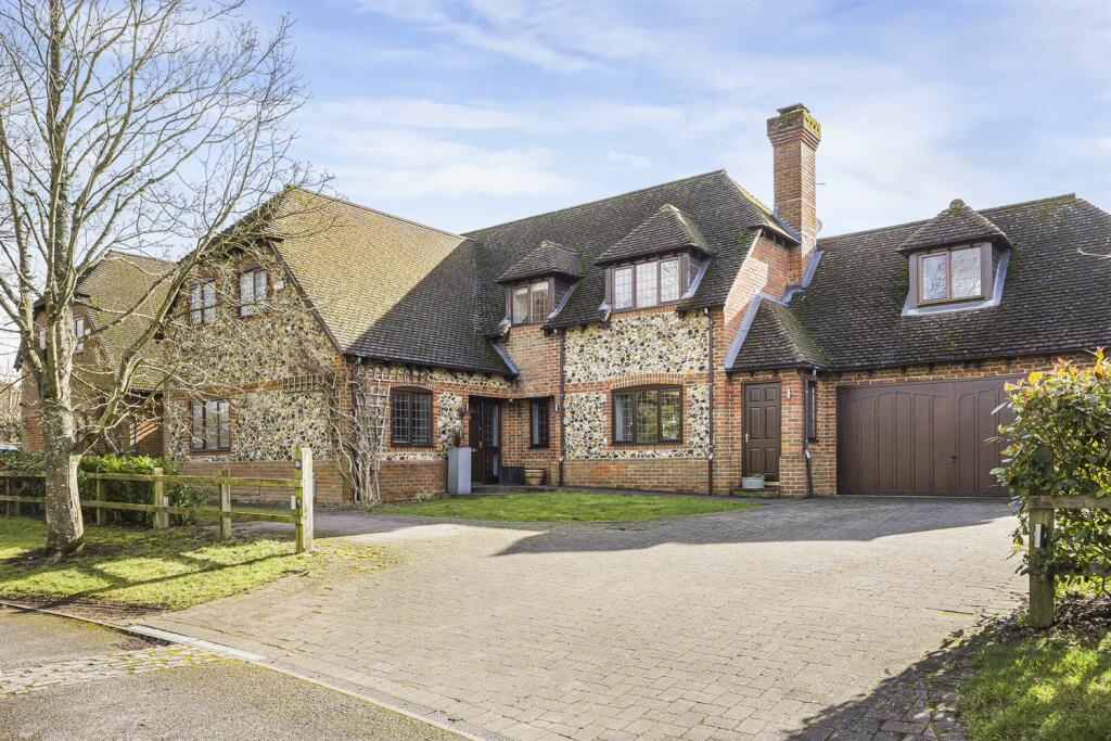 Main image of property: Emmer Green, Reading