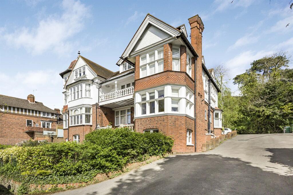 Main image of property: Warrenside, The Warren, Reading