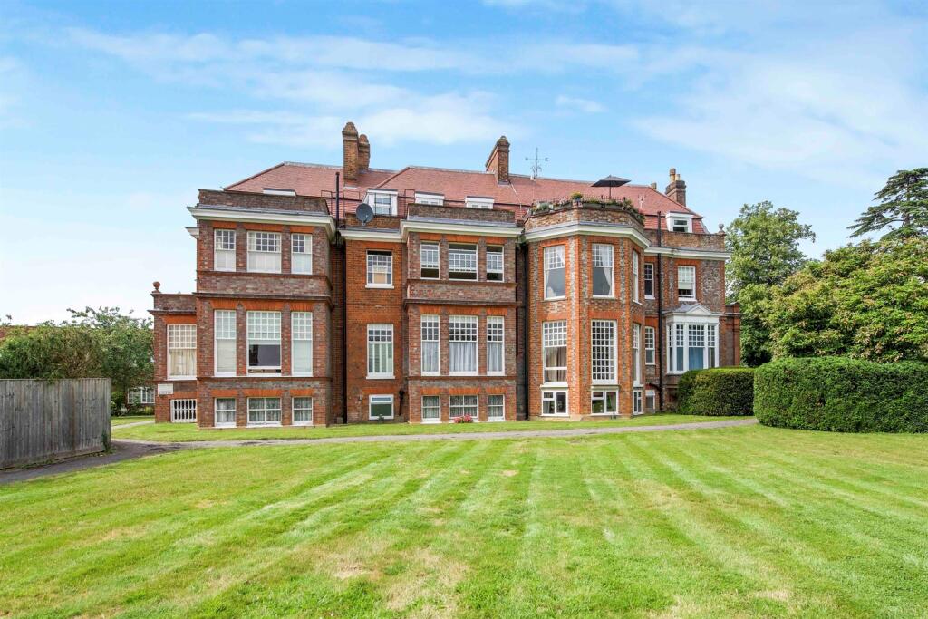 Main image of property: Rosehill House, Peppard Road, Reading