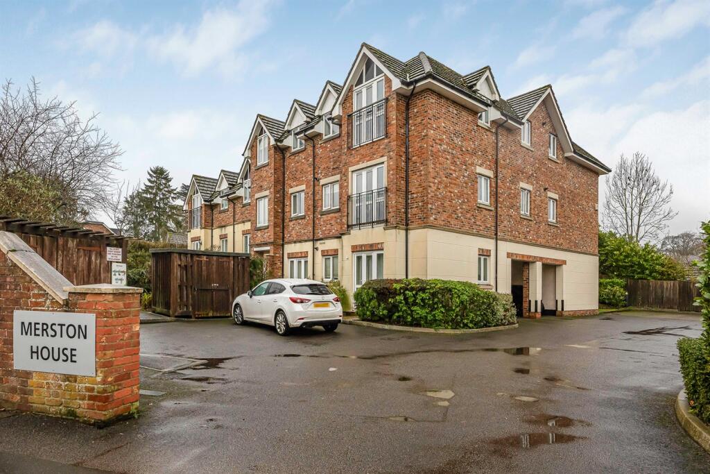 Main image of property: Emmer Green, Reading