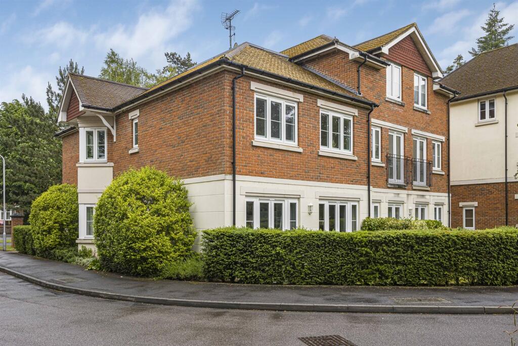 Main image of property: Symeon Place, Caversham, Reading